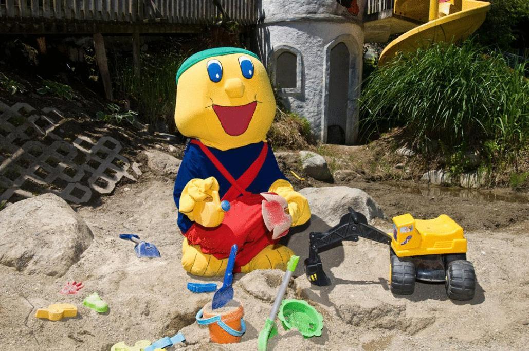 Smileys Kinderhotel Trebesing Eksteriør bilde