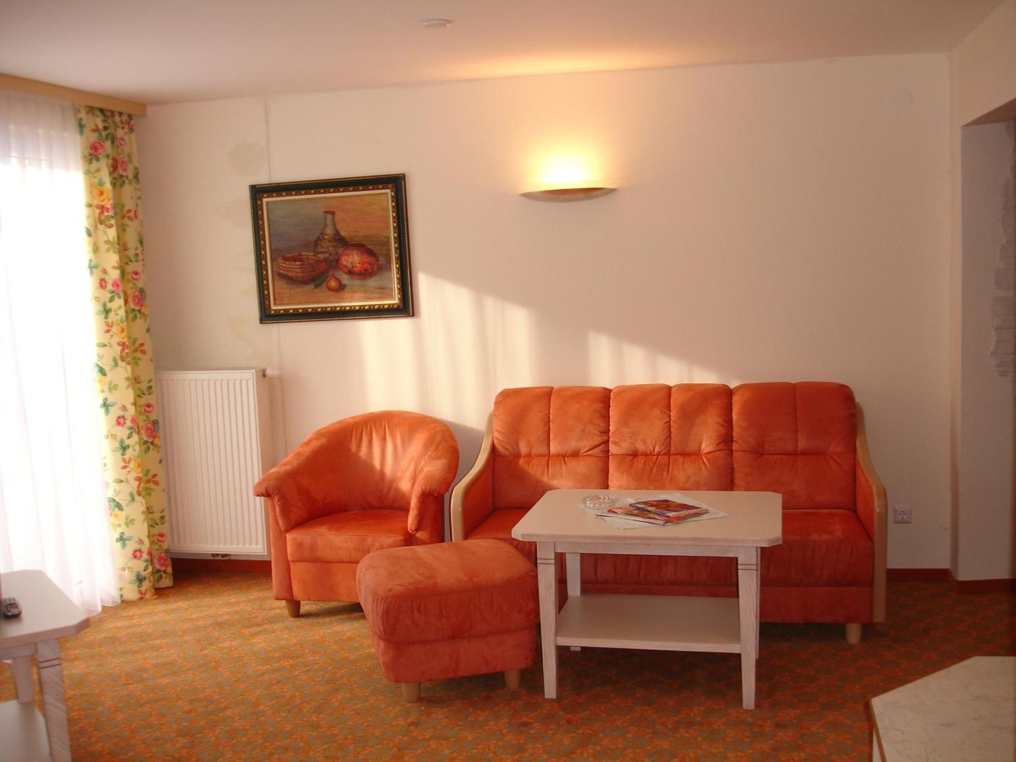 Smileys Kinderhotel Trebesing Eksteriør bilde