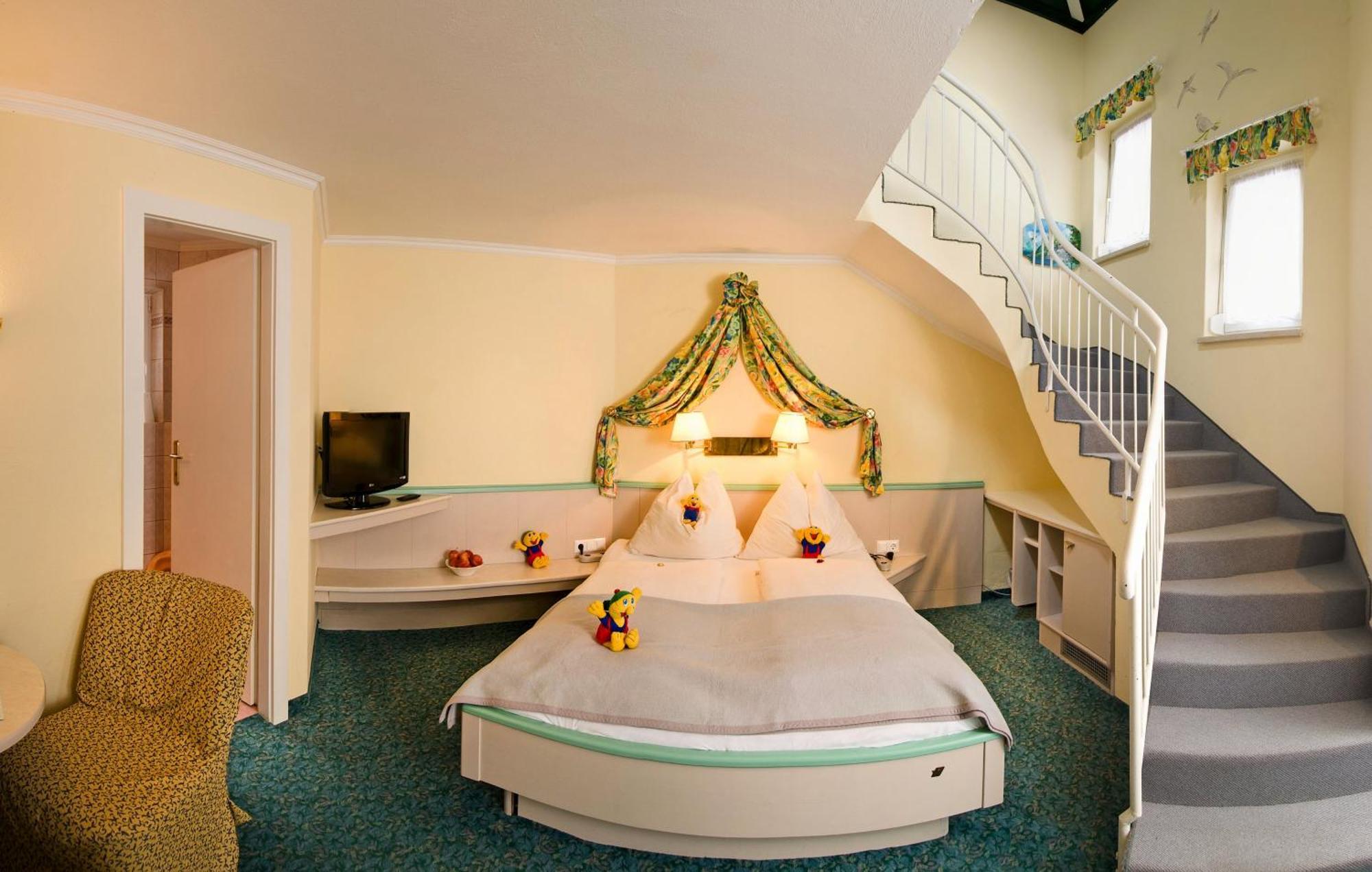 Smileys Kinderhotel Trebesing Eksteriør bilde