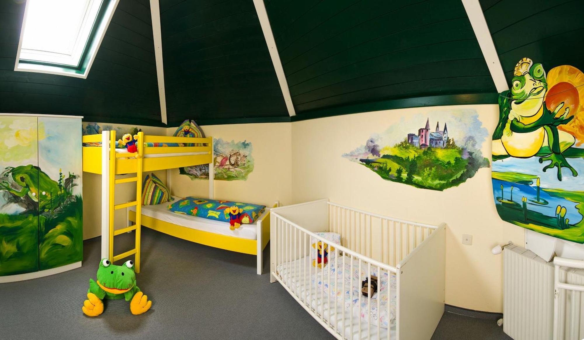 Smileys Kinderhotel Trebesing Eksteriør bilde