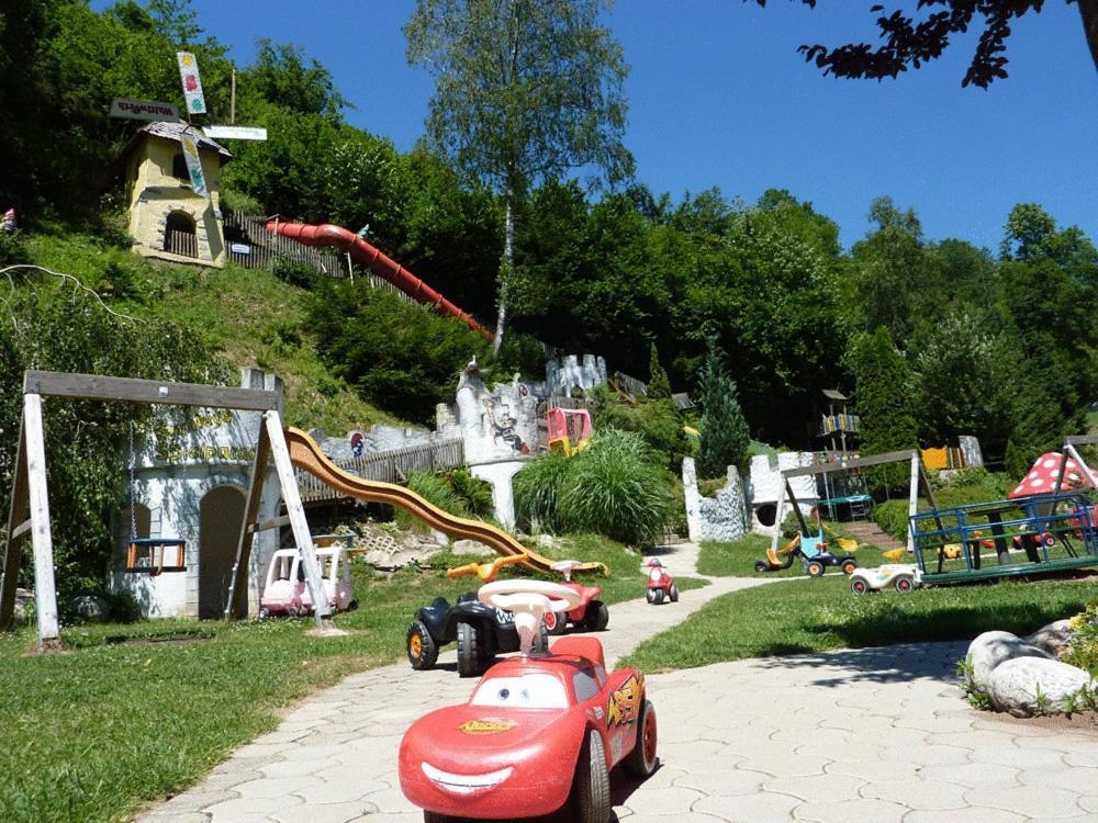 Smileys Kinderhotel Trebesing Eksteriør bilde