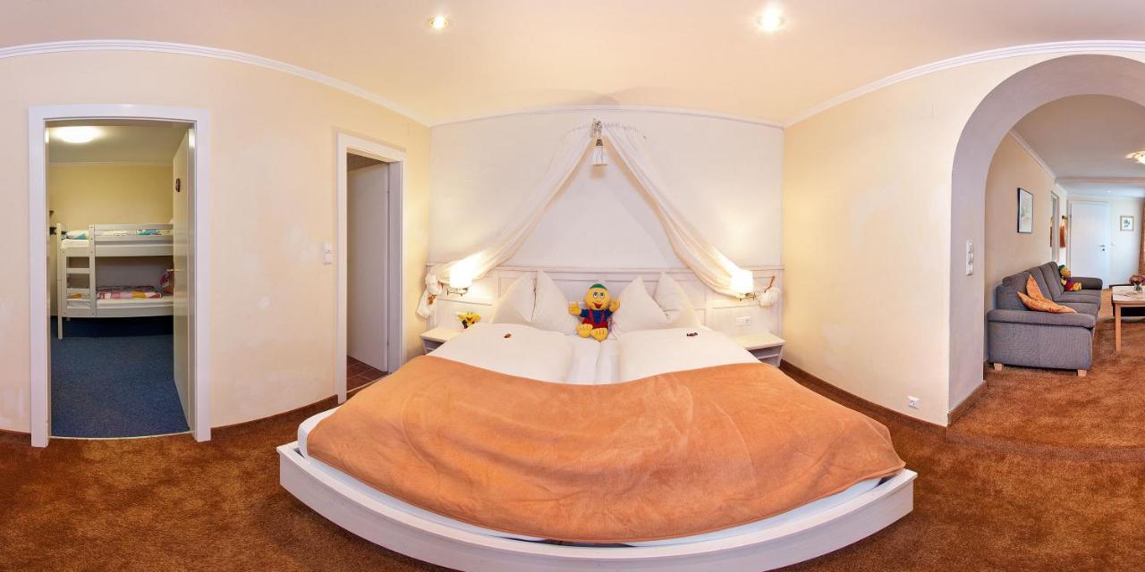 Smileys Kinderhotel Trebesing Eksteriør bilde